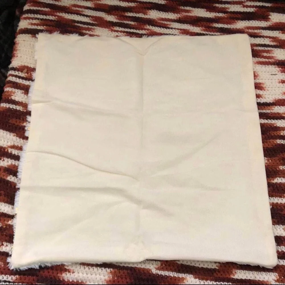 NWOT Faux Fur White Gold Throw Pillow Cover Sham Floral Branch Berries 17”x17”